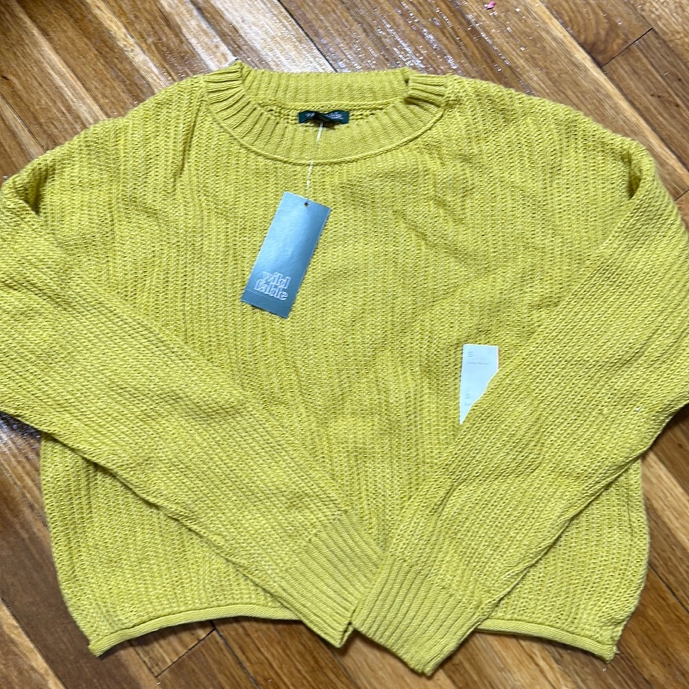 Crop sweater